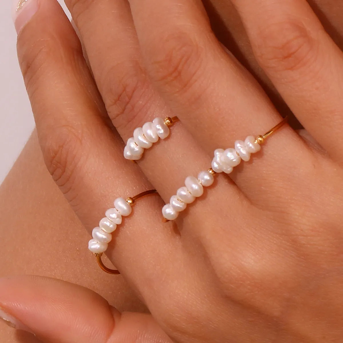 304 Stainless Steel Freshwater Pearl 18K Gold Plated Simple Style Beaded Plating Solid Color Rings