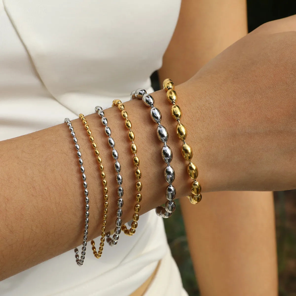 Simple Style Solid Color Stainless Steel Plating 18k Gold Plated Bracelets