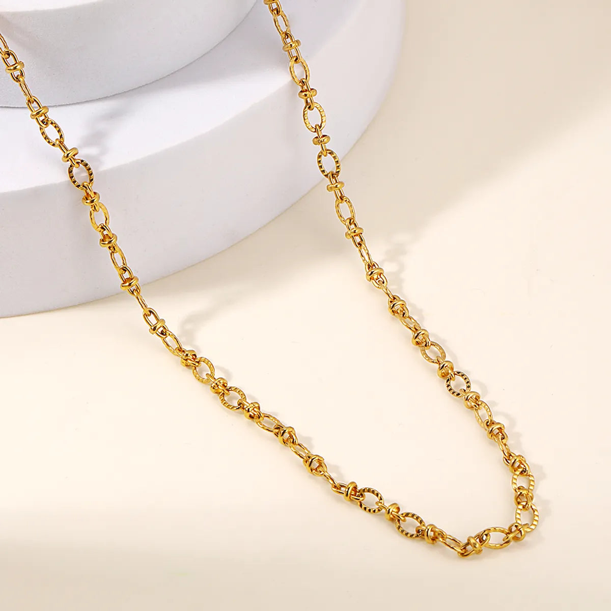 Simple Style Solid Color Stainless Steel Plating 18k Gold Plated Necklace