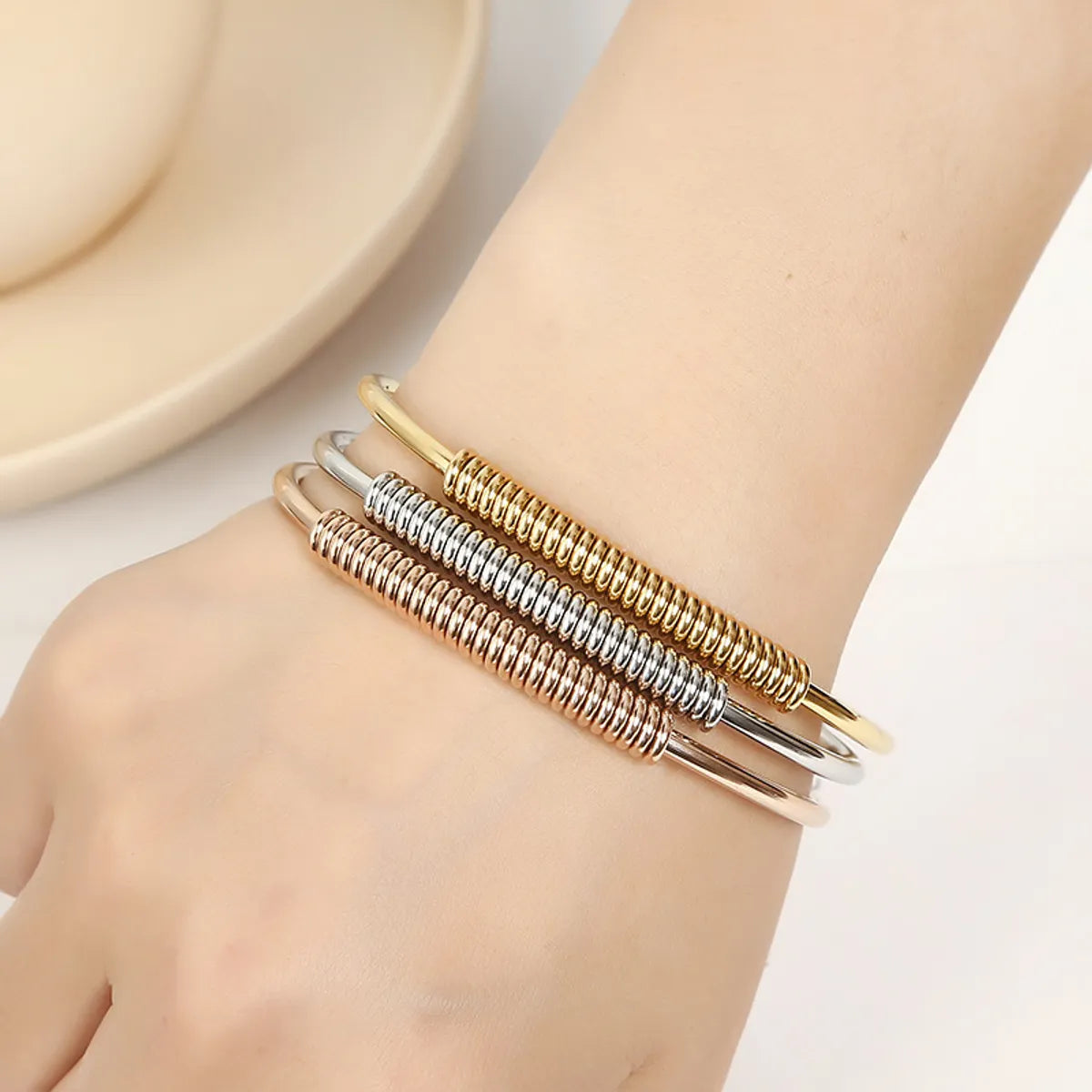 Simple Style Solid Color Stainless Steel Plating Cuff Bracelets