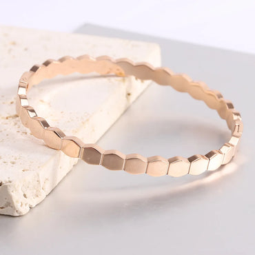 Simple Style Solid Color Stainless Steel Plating Gold Plated Bangle