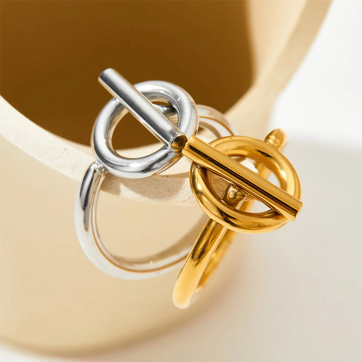 304 Stainless Steel 16K Gold Plated White Gold Plated Gold Plated Simple Style Plating Solid Color Rings