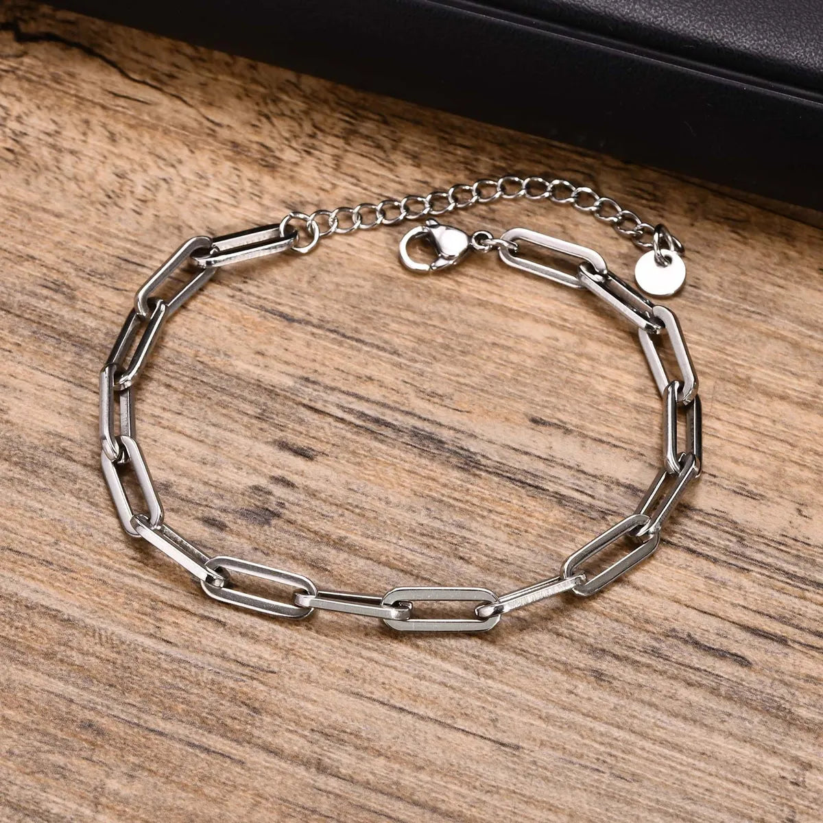 Simple Style Solid Color Stainless Steel Polishing Bracelets 1 Piece