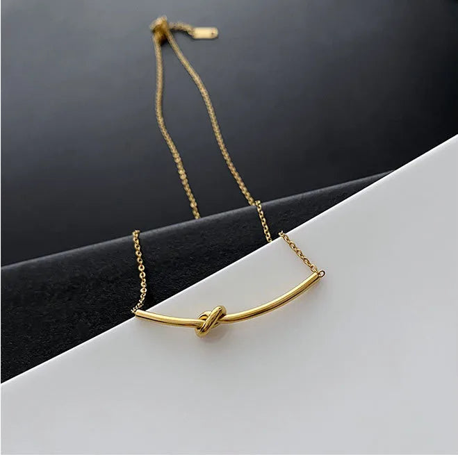 Wholesale Jewelry Simple Style Solid Color 304 Stainless Steel Titanium Steel 18K Gold Plated Plating Necklace