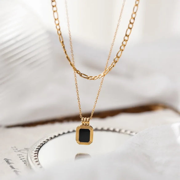 304 Stainless Steel 18K Gold Plated Simple Style Patchwork Solid Color Acrylic Layered Necklaces