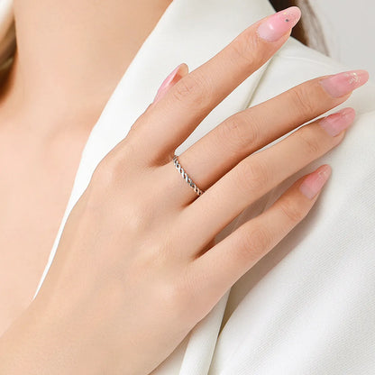 Simple Style Solid Color Twist Sterling Silver Criss Cross Plating Rings