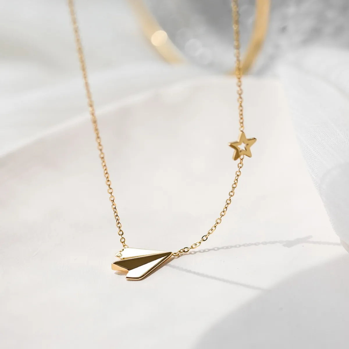 Simple Style Star Airplane Titanium Steel Plating 18k Gold Plated Necklace