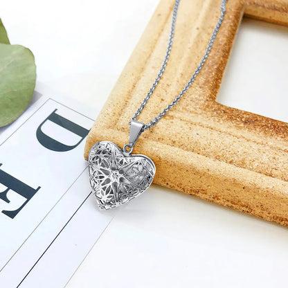 Simple Style Star Heart Shape Stainless Steel Plating Hollow Out Gold Plated Pendant Necklace Locket Necklace