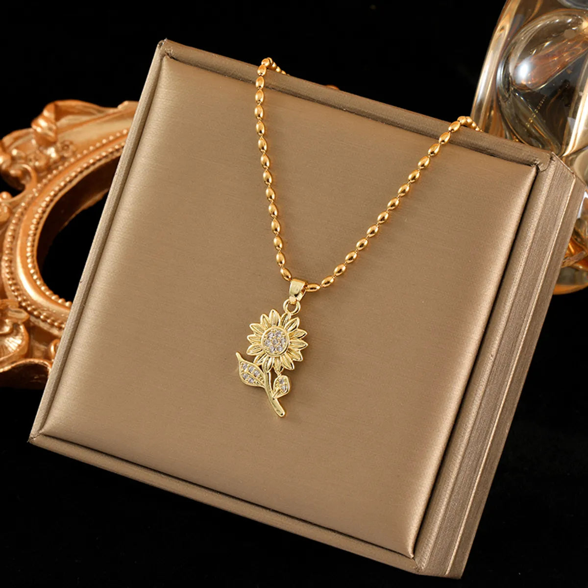 Simple Style Sunflower Stainless Steel Copper Plating Inlay Zircon 18k Gold Plated Pendant Necklace