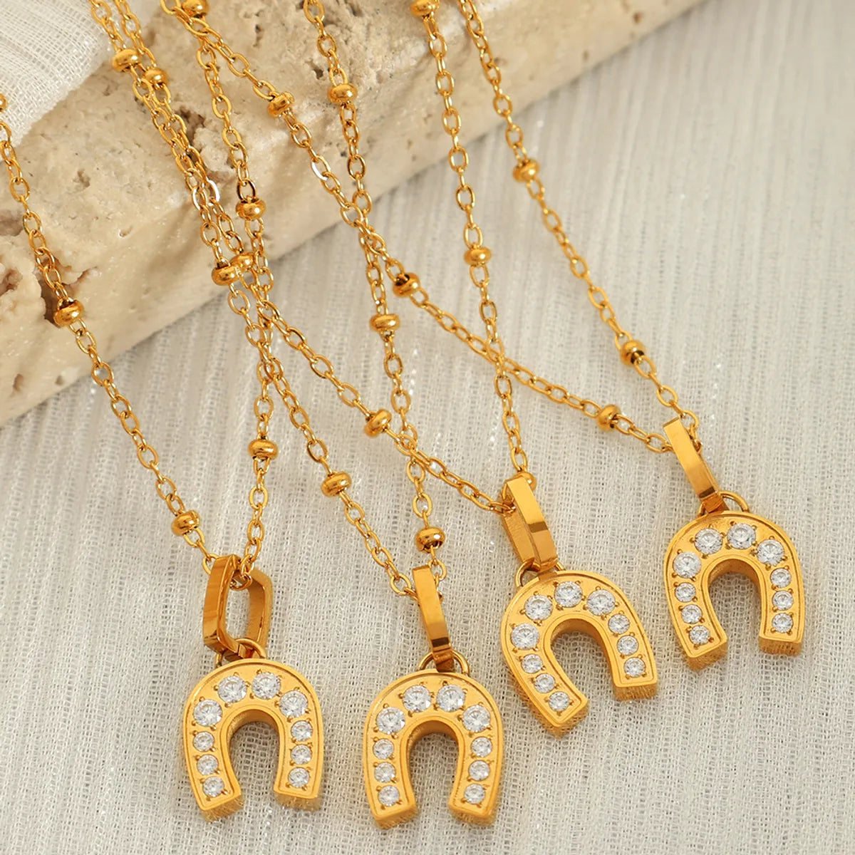 Simple Style U Shape Letter 18K Gold Plated Rhinestones 304 Stainless Steel Rhinestone Wholesale Pendant Necklace