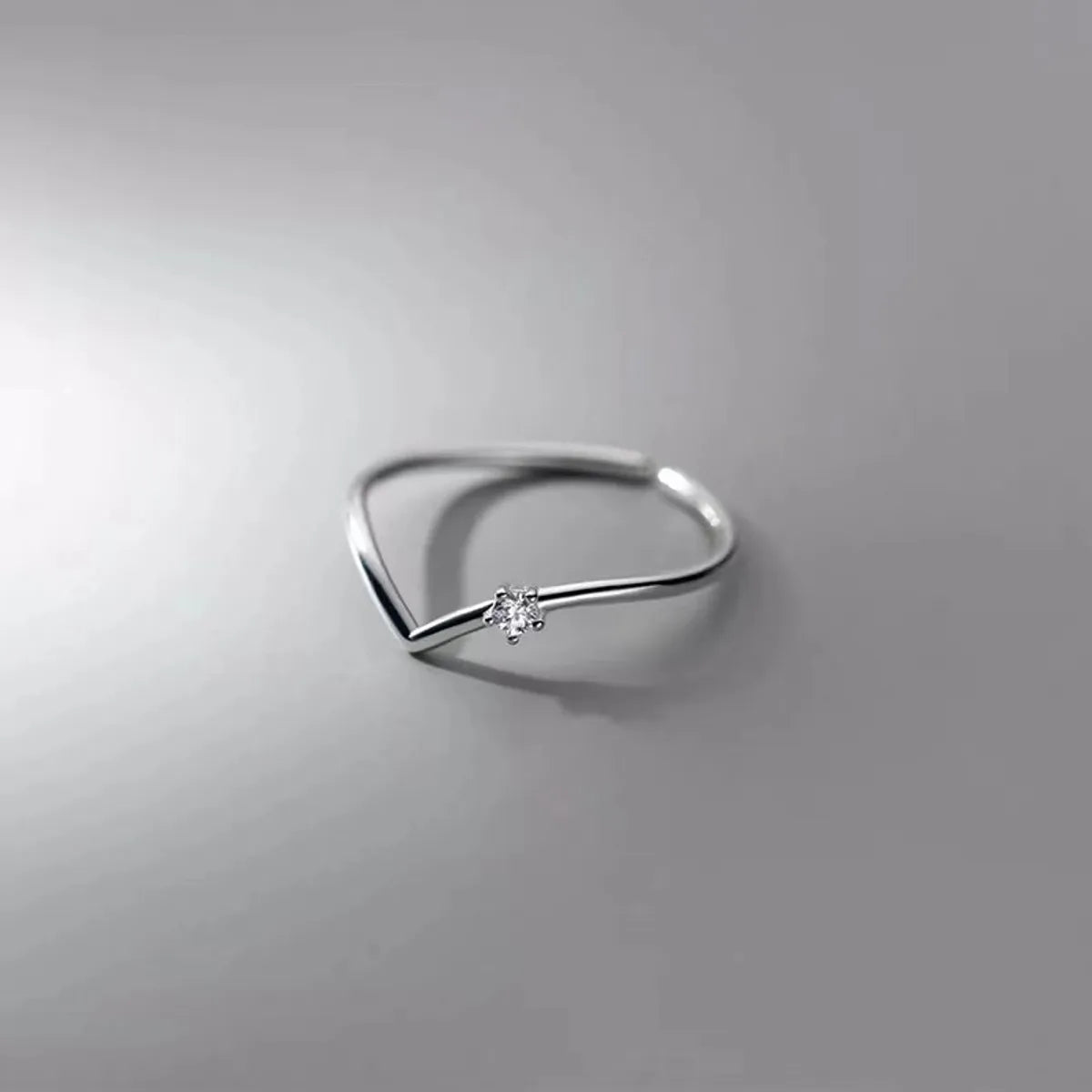 Simple Style V Shape Sterling Silver Inlay Rhinestones 18k Gold Plated Open Ring