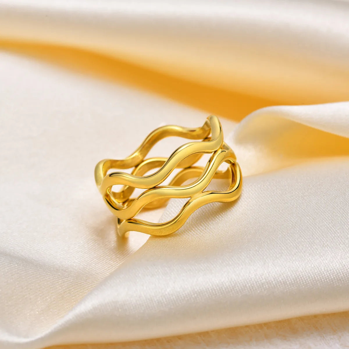 304 Stainless Steel 18K Gold Plated Simple Style Plating Waves Rings