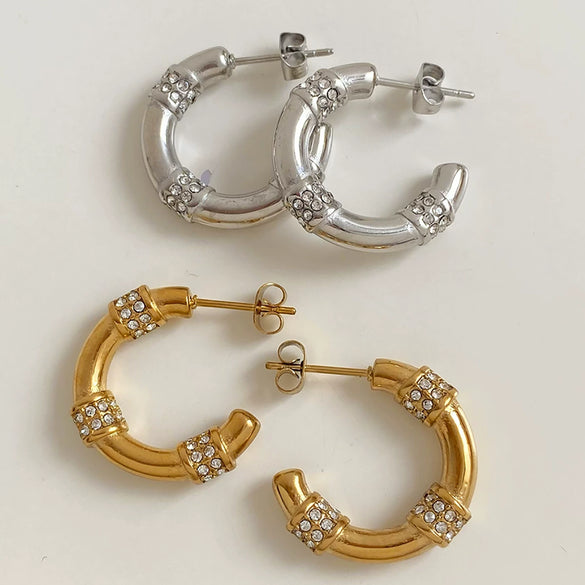 Simple Temperament Cshaped Women's Earrings In Stainless Steel With Diamond Plating And Geometric Design