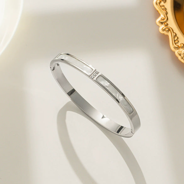 Simple White Fritillary Shell Inlaid 18 Rose Gold Plated Titanium Steel Electroplated Bracelet