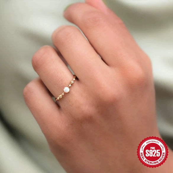 Simple Women's Light Luxury Opal Ring In Geometric Style Made Of 925 Sterling Silver With Electroplating