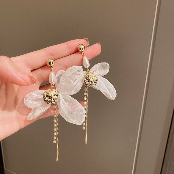 Small Fresh Sweet Flower Fabric Earrings With Electroplating Treatment