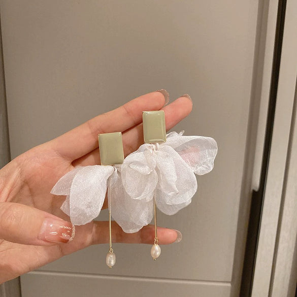 Small Fresh Sweet Flower Fabric Earrings With Electroplating Treatment