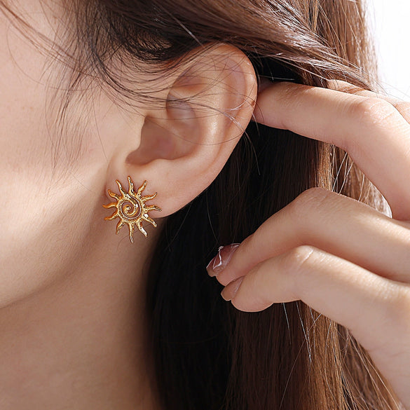Specialshaped Twisted Sun 316L Stainless Steel Goldplated Earrings With Sunflower Design