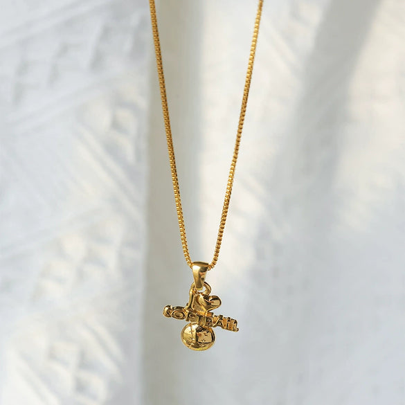 Sports Pendant Necklace Stainless Steel Gold Plated Titanium Steel Clavicle Chain