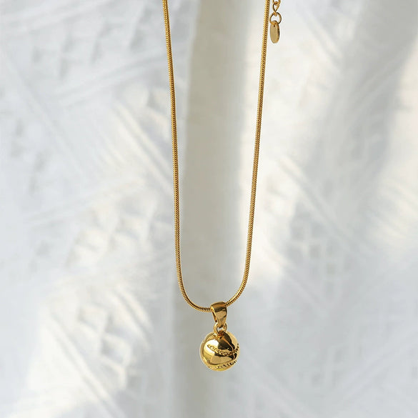 Sports Pendant Necklace Stainless Steel Gold Plated Titanium Steel Clavicle Chain