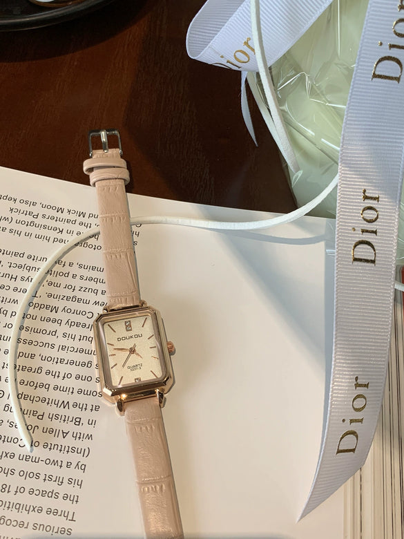 Square Alloy Women's Watch Elegant Casual Style For High School Students