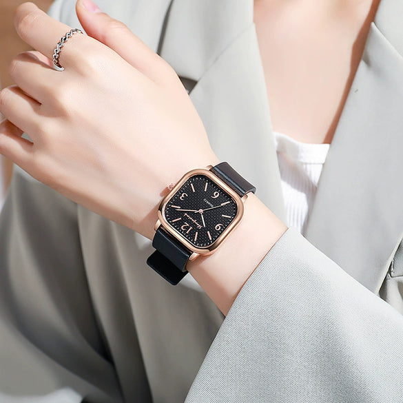 Square Digital Women's Watch Alloy Case Silicone Strap Retro Leisure Style
