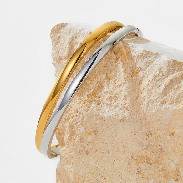 Stacked Geometric Oval Gold Glossy Plain Ring Bracelet In Stainless Steel With Electroplating