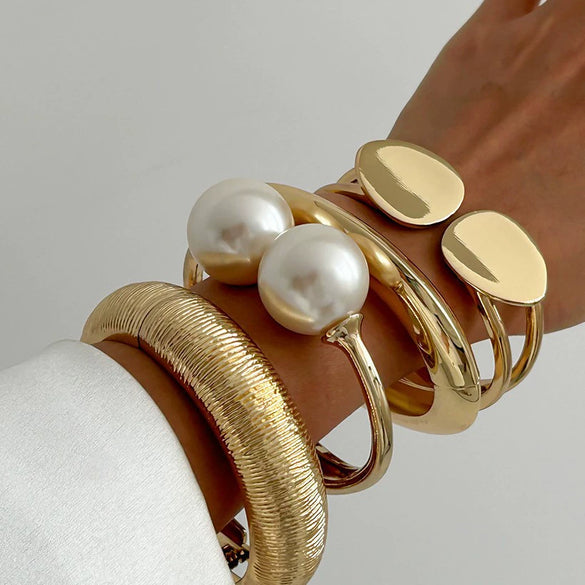 Stacked Irregular Alloy Bracelet With Electroplating Treatment