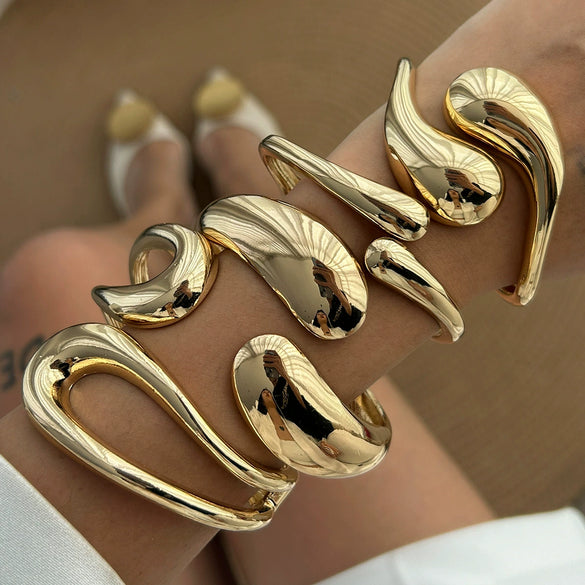 Stacked Wind Irregular Zinc Alloy Electroplated Bracelet