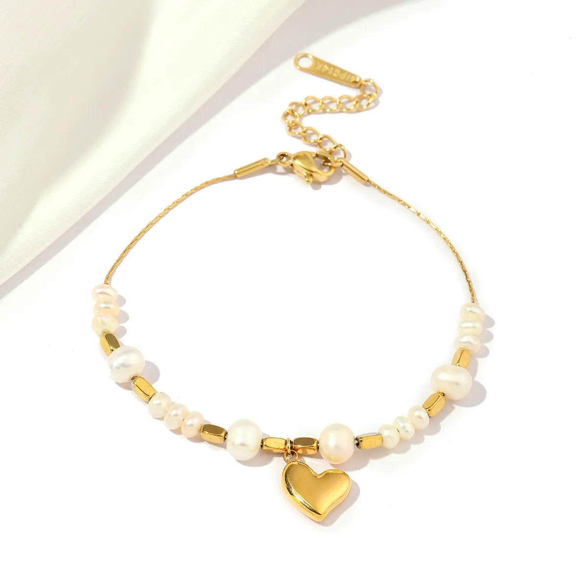 Stainless Steel 18K Gold Plated Casual Classic Style Heart Shape Bracelets