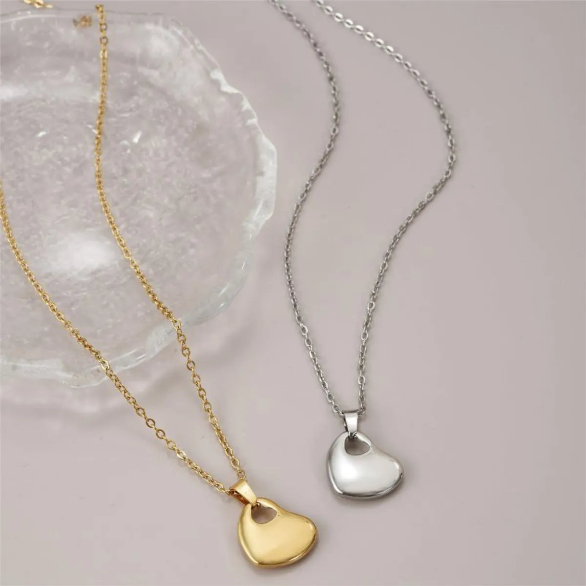 Stainless Steel 18K Gold Plated Elegant Simple Style Heart Shape Polishing Pendant Necklace