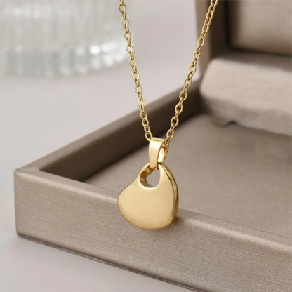 Stainless Steel 18K Gold Plated Elegant Simple Style Heart Shape Polishing Pendant Necklace