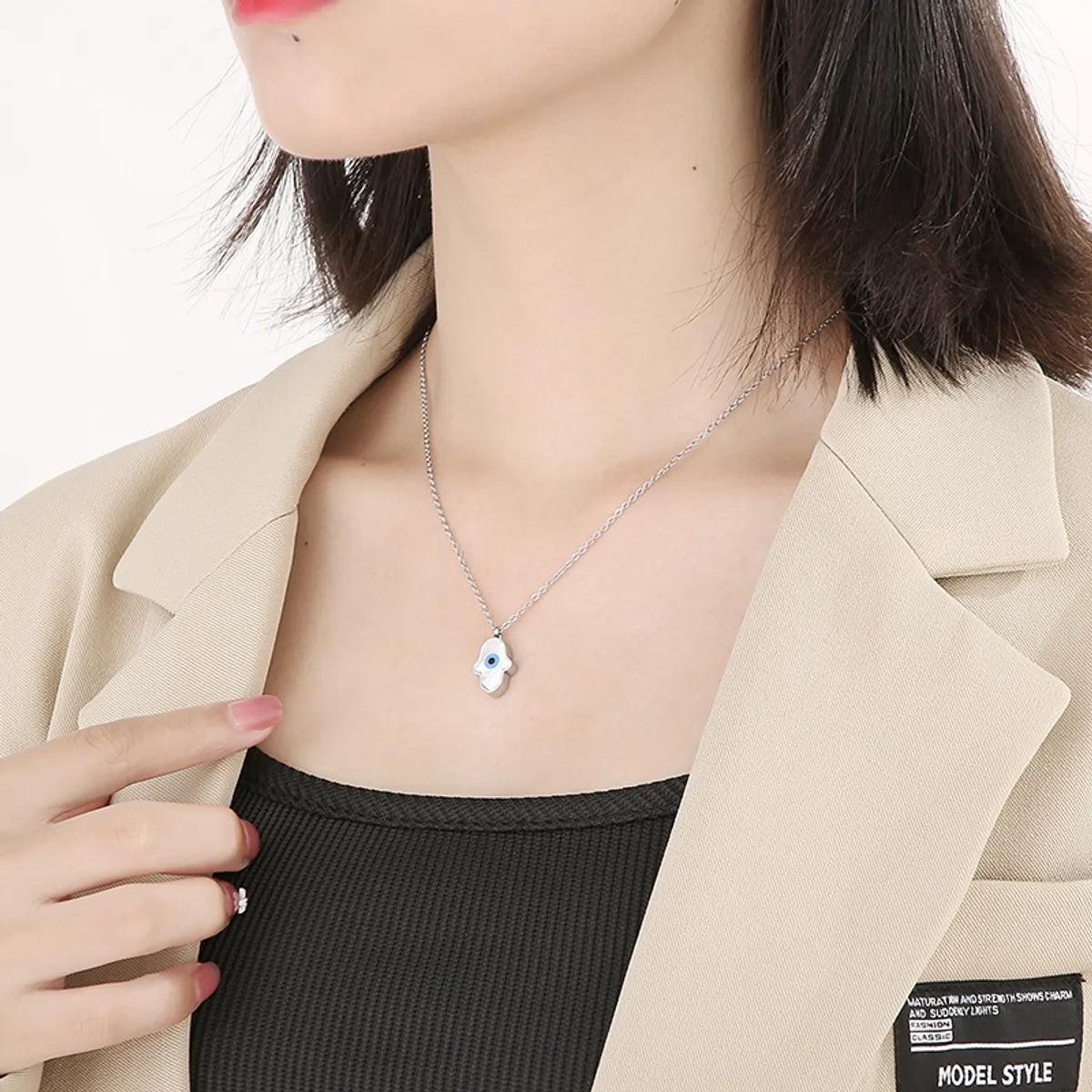 Stainless Steel 18K Gold Plated Funny Devil's Eye Inlay Artificial Pearls Shell Pendant Necklace