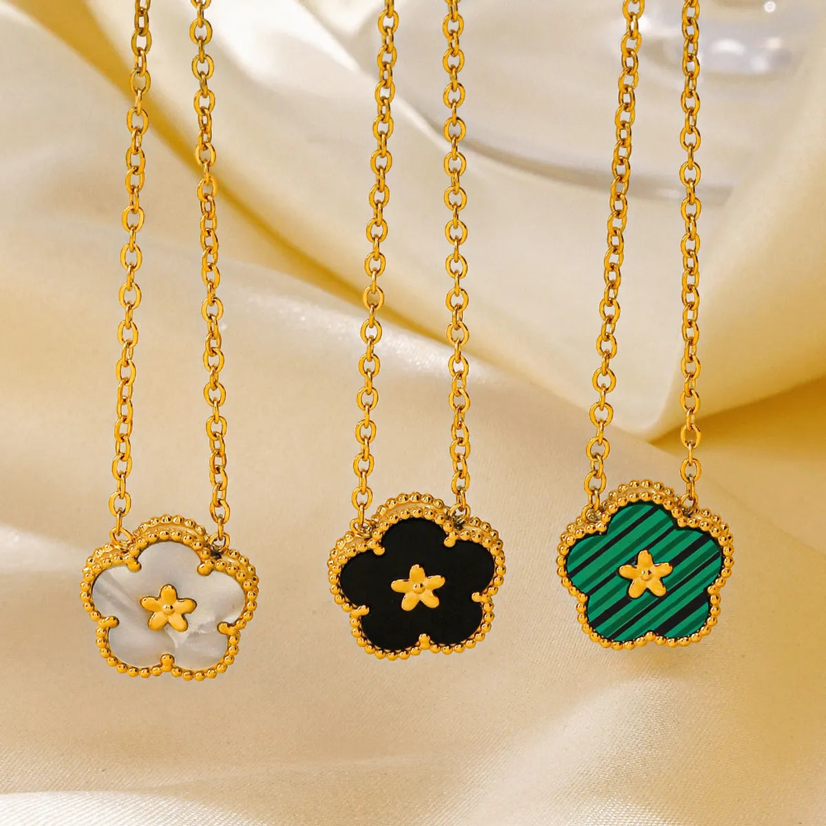 Stainless Steel 18K Gold Plated IG Style Flower Inlay Shell Necklace