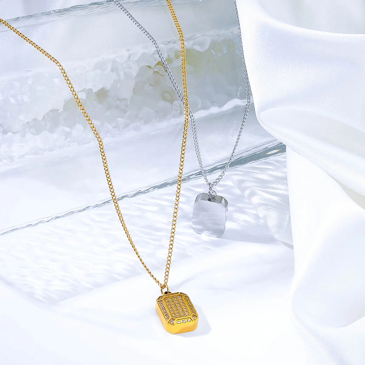 Stainless Steel 18K Gold Plated Simple Style Geometric Inlay Zircon Pendant Necklace