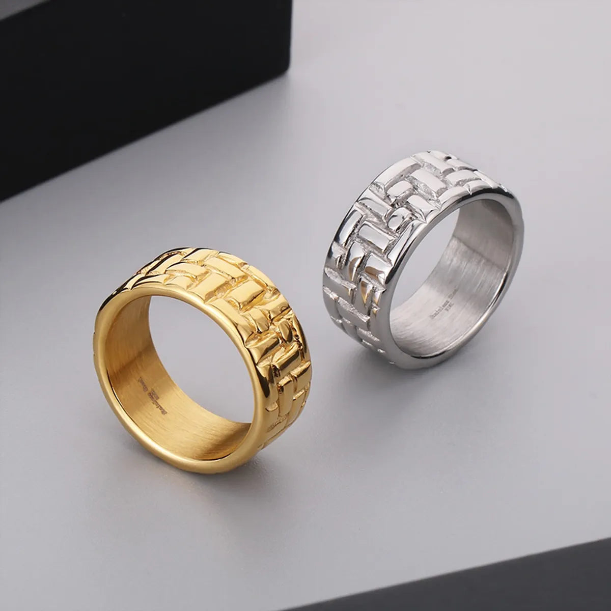 Stainless Steel 18K Gold Plated Simple Style Stripe Rings