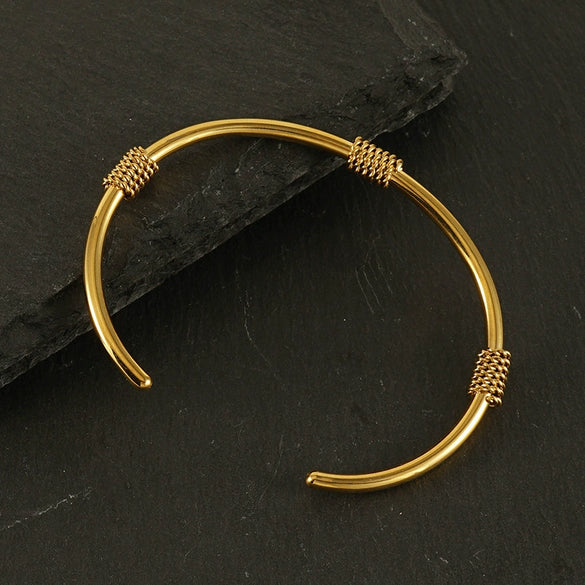 Stainless Steel And Titanium Geometric Retro Bracelet With Electroplating Treatment
