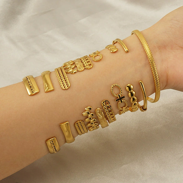 Stainless Steel And Titanium Geometric Retro Bracelet With Electroplating Treatment