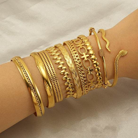 Stainless Steel And Titanium Geometric Retro Bracelet With Electroplating Treatment