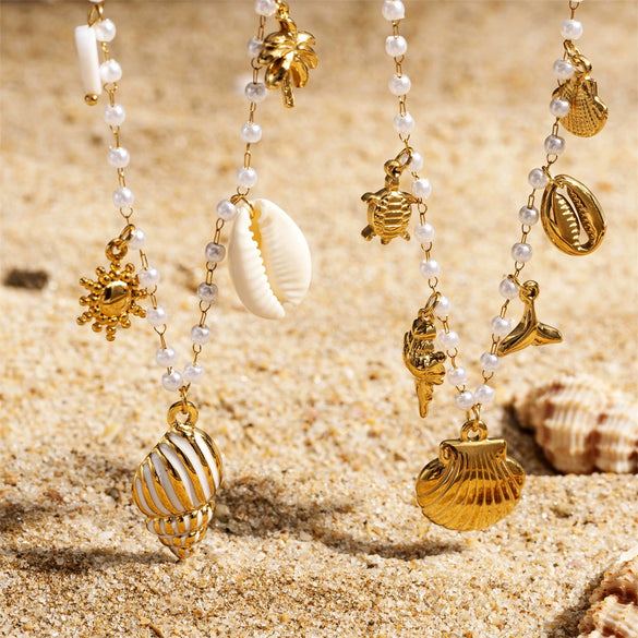 Stainless Steel And Titanium Steel Electroplated Conch Shell Necklace For Women