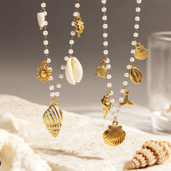 Stainless Steel And Titanium Steel Electroplated Conch Shell Necklace For Women
