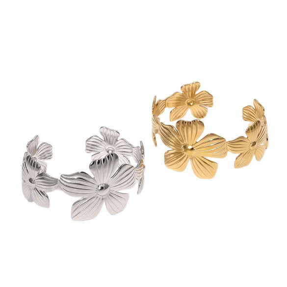 Stainless Steel And Titanium Steel Fivepetal Flower Bracelet Electroplated Simple Style For Women