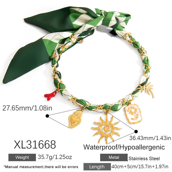 Stainless Steel And Titanium Steel Necklace Light Luxury Highend Sunflower Pendant Electroplated Regular Chain For Women