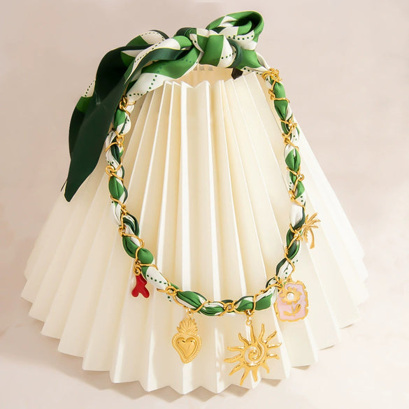 Stainless Steel And Titanium Steel Necklace Light Luxury Highend Sunflower Pendant Electroplated Regular Chain For Women