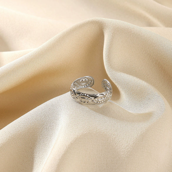 Stainless Steel Asymmetrical Geometric Ring With Flower Knot Texture And Electroplating