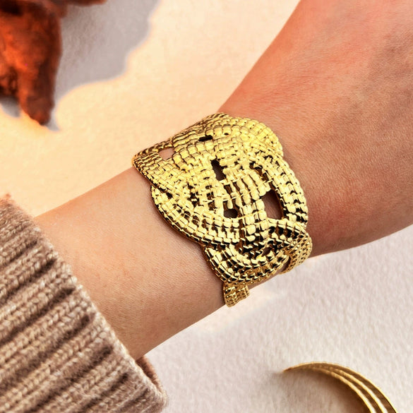 Stainless Steel Bracelet Vacuum Plating Retro Geometric Light Luxury Design Titanium Steel Jewelry For Women