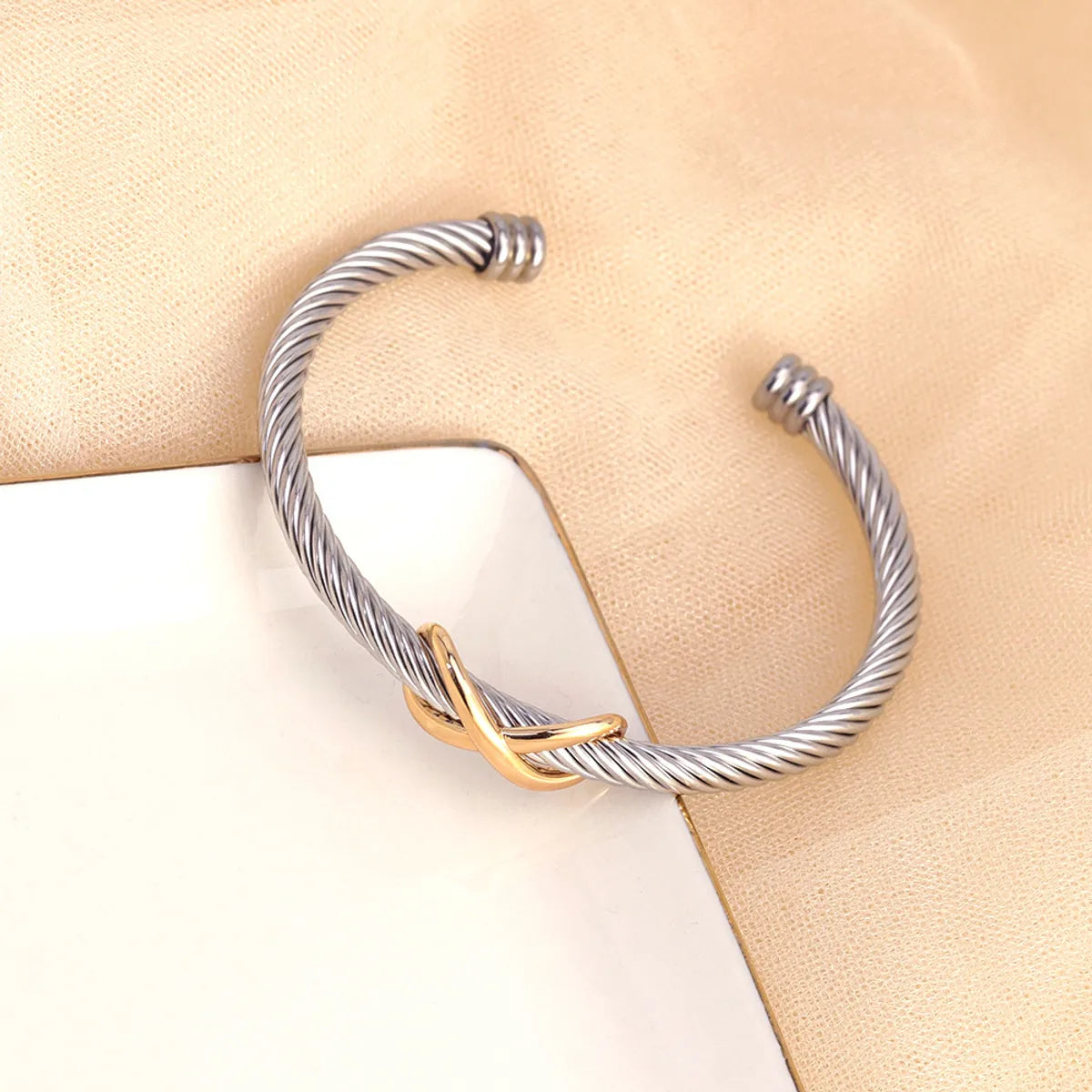 Stainless Steel Casual Simple Style Infinity Plating Bangle