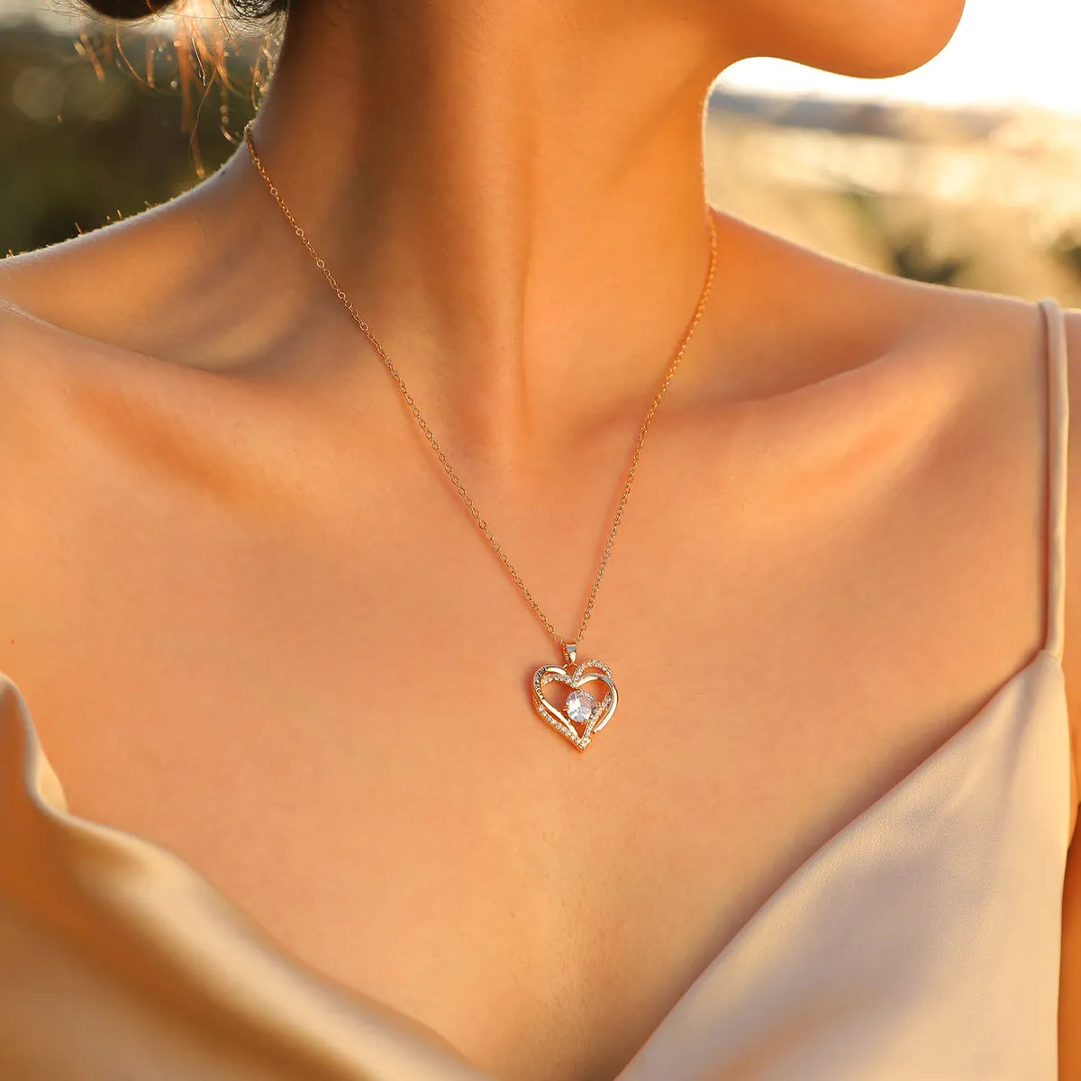 Stainless Steel Copper 18K Gold Plated Elegant Shiny Double Heart Inlay Zircon Pendant Necklace