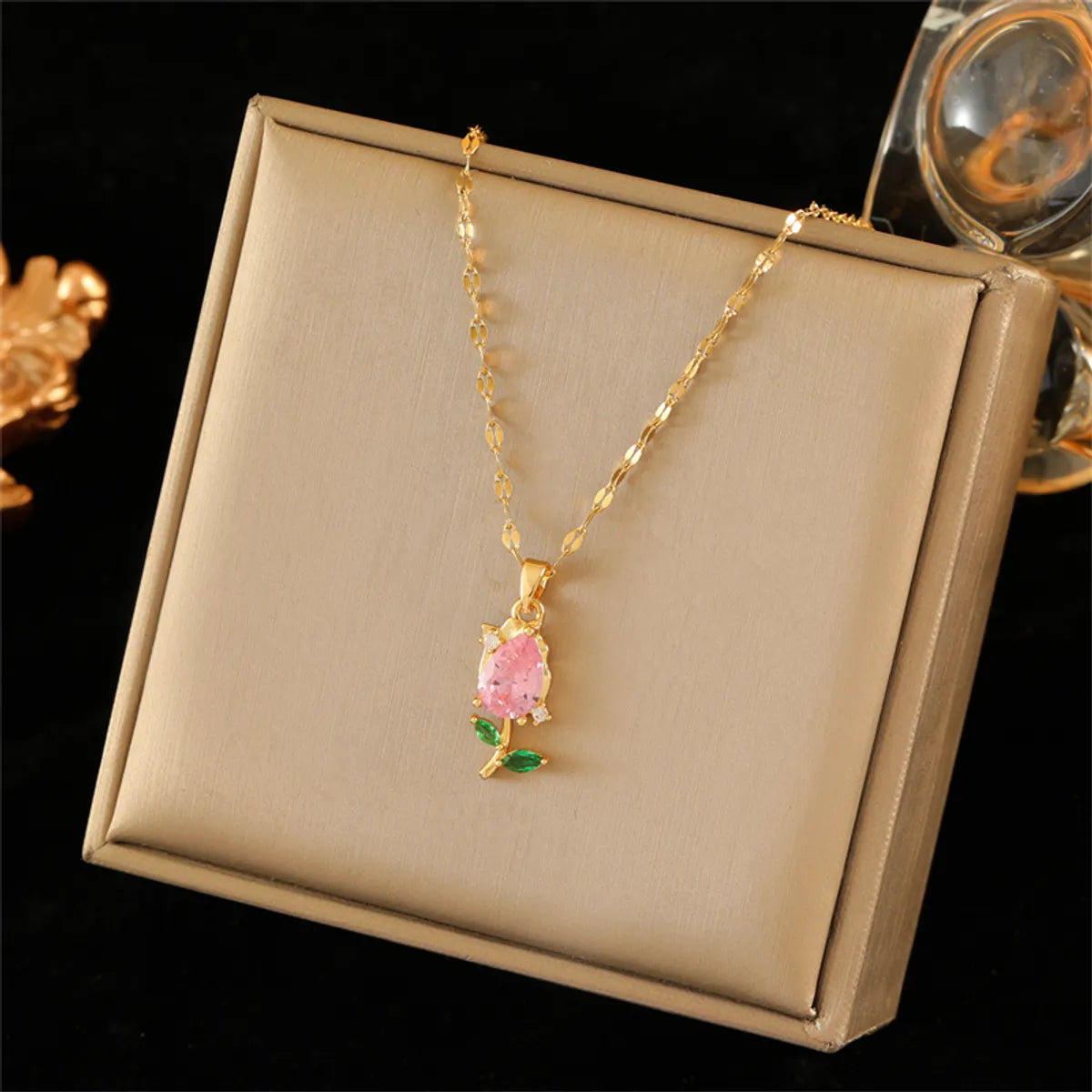 Stainless Steel Copper 18K Gold Plated Simple Style Plating Inlay Flower Zircon Pendant Necklace