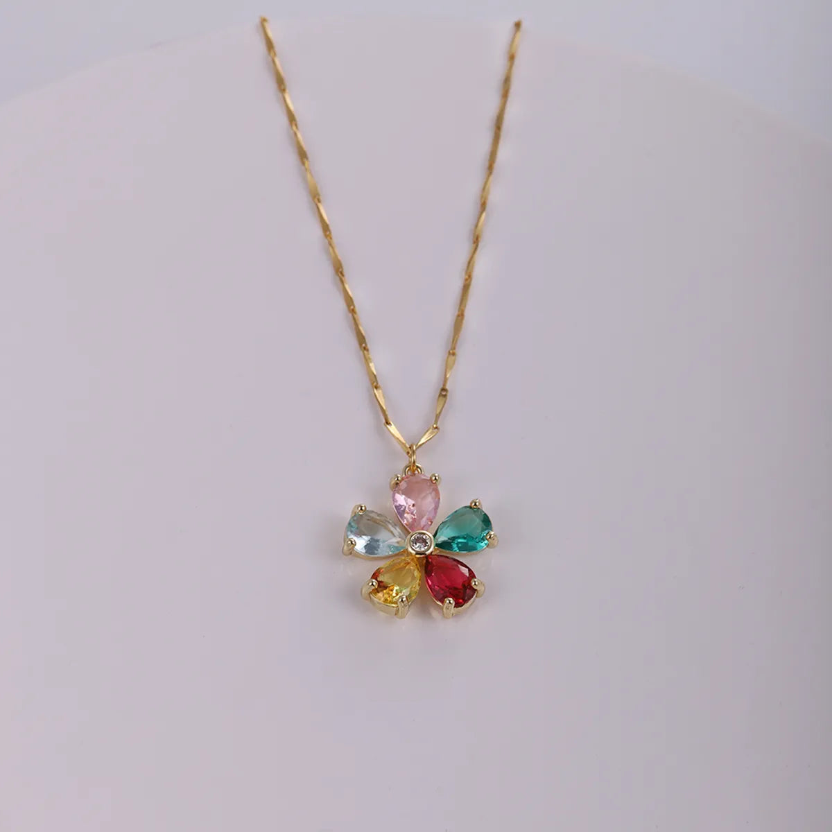 Stainless Steel Copper Sweet Simple Style Flower Plating Inlay Zircon Pendant Necklace